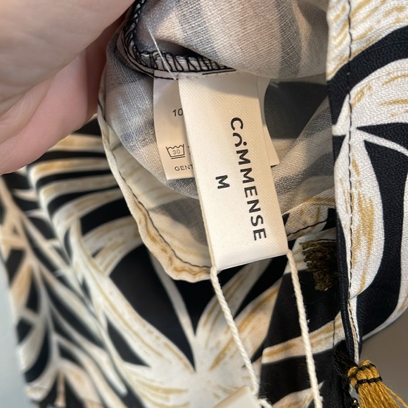 Commense Black and Cream Floral Swim Sarong - Picture 5 of 11